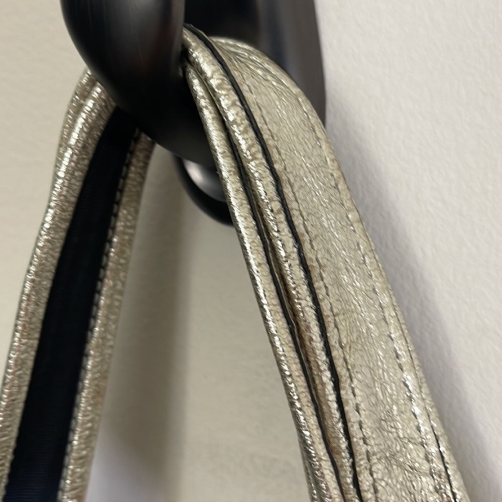 Lost in the 🔥 Coach Poppy Op Art Signature Tote - Picture 5 of 12